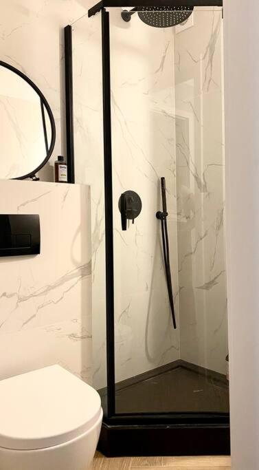 Apartment Close To Metro, 8 Minutes To Centrum And Near Airport Warszawa Exteriör bild